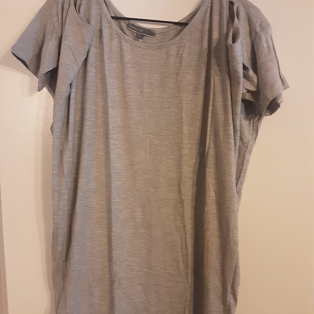 Emma's closet cold shoulder shirt size L